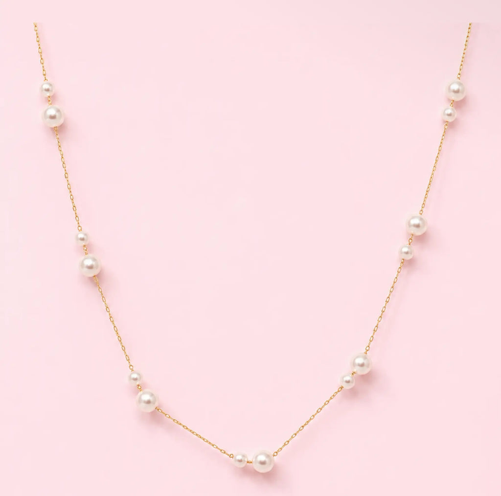 Lovely Lady Dainty Pearl Necklace